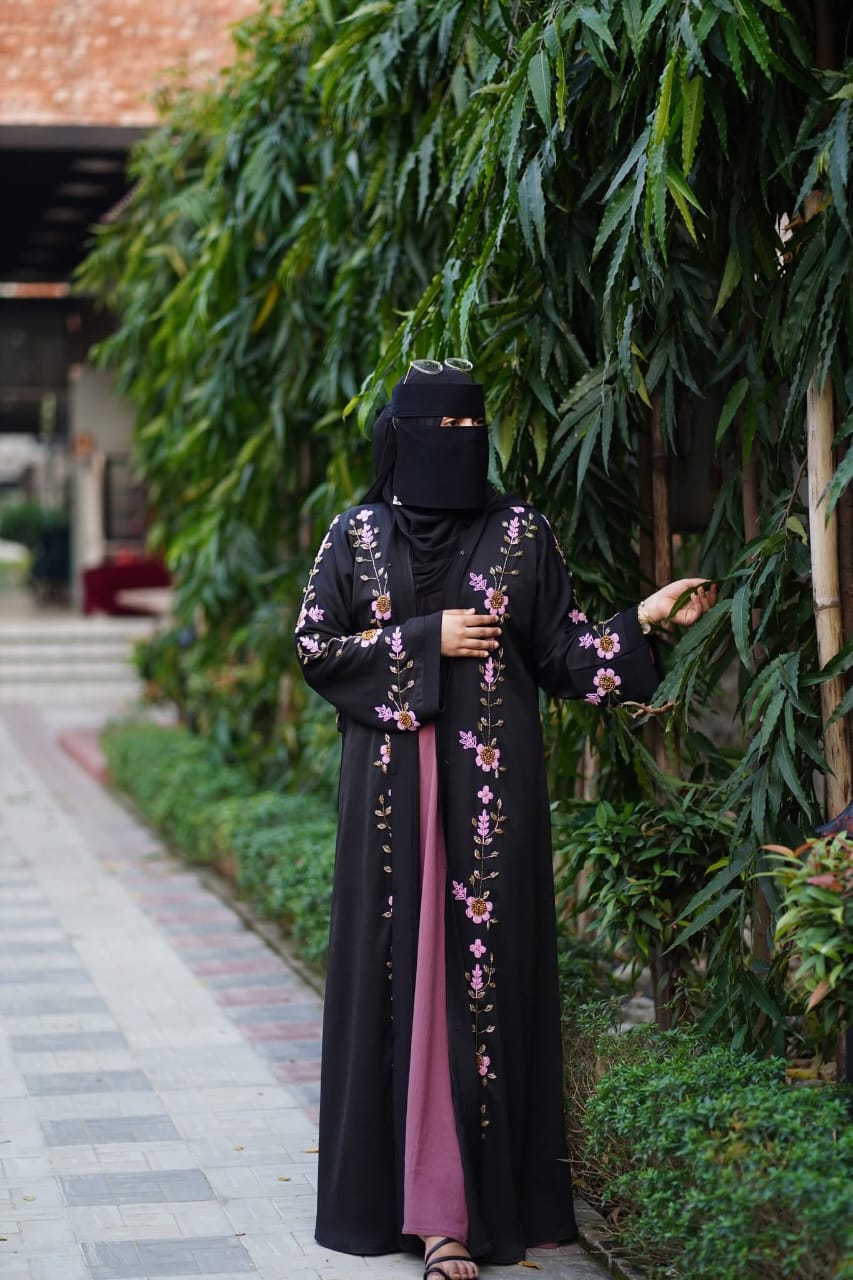 Muslima Dubai Embroidered Borka